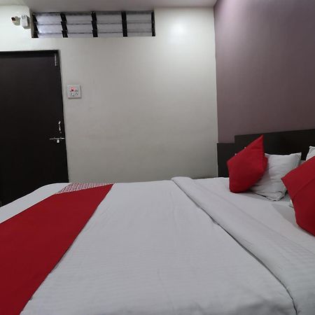 Hotel O Shri Sai Niwara Lodge Dhule Εξωτερικό φωτογραφία