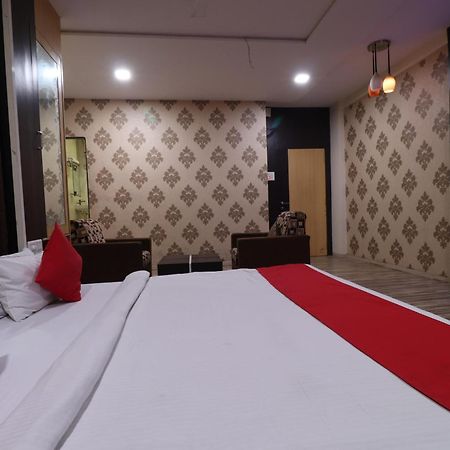 Hotel O Shri Sai Niwara Lodge Dhule Εξωτερικό φωτογραφία