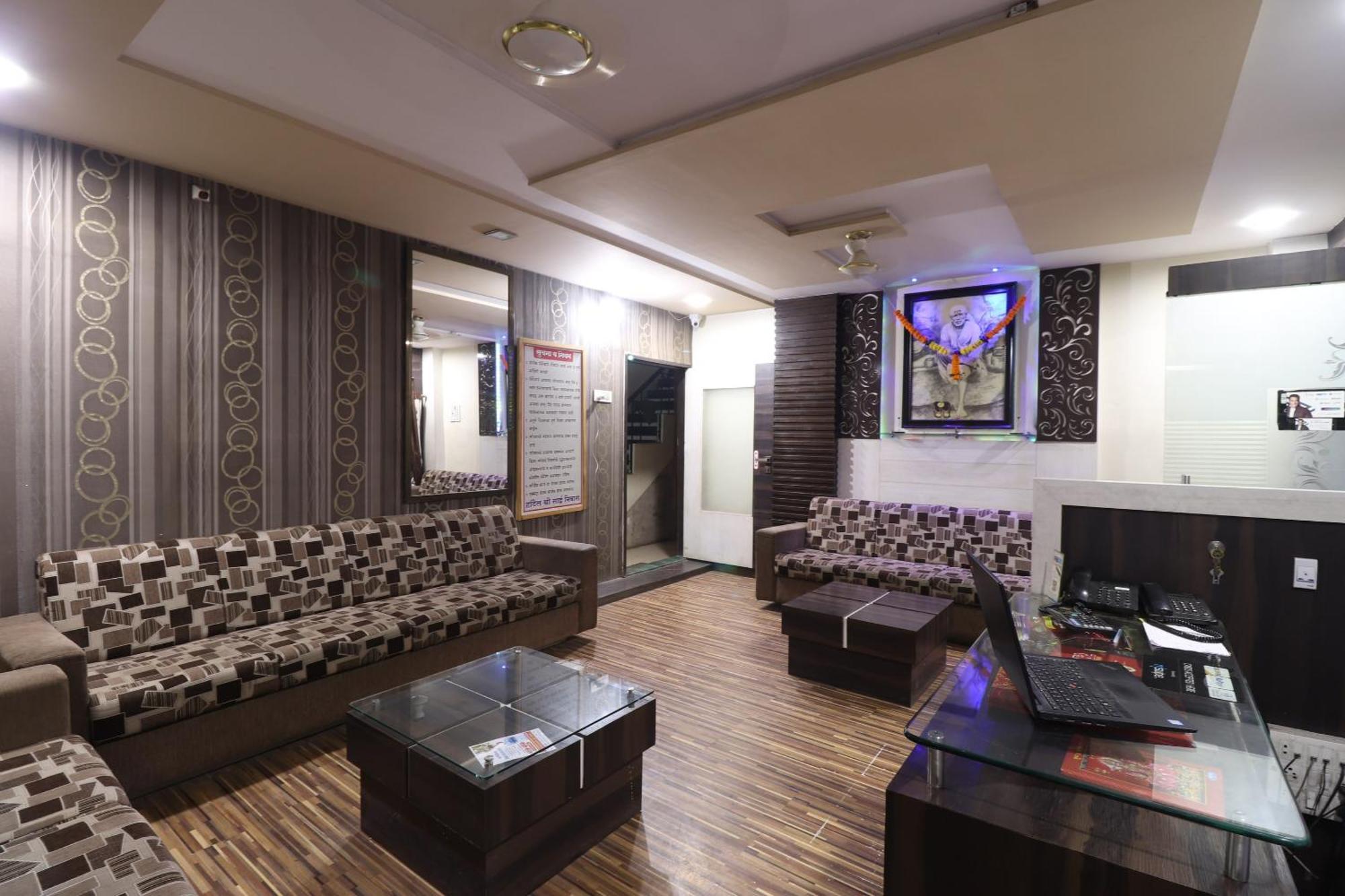 Hotel O Shri Sai Niwara Lodge Dhule Εξωτερικό φωτογραφία